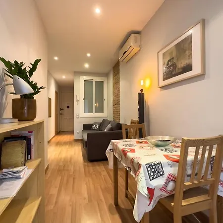 Apartment Aparteasy - Gracia