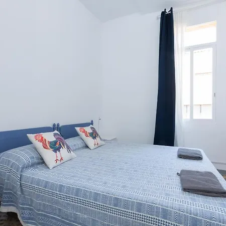 Aparteasy - Gracia Apartment Barcelona