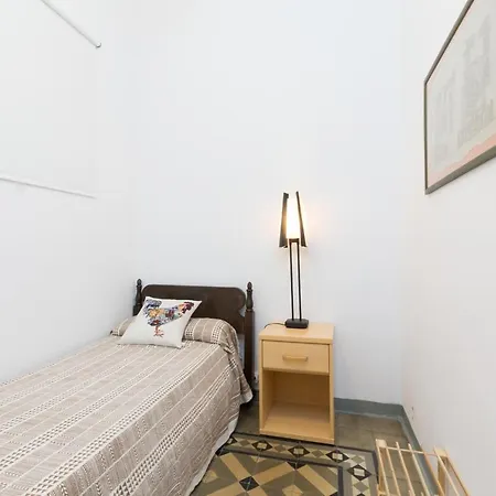 Aparteasy - Gracia Apartment